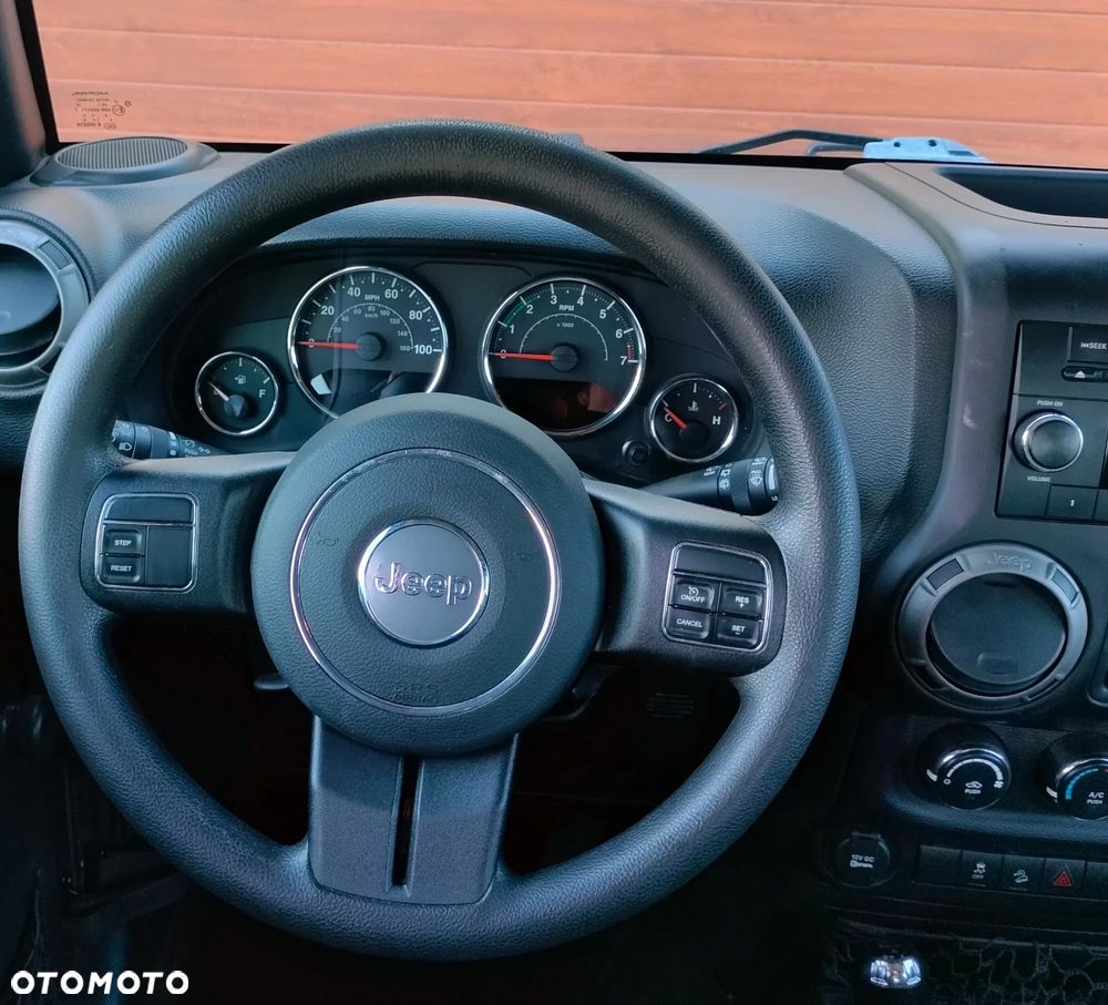 Jeep Wrangler 3.6 Unlim X - 14