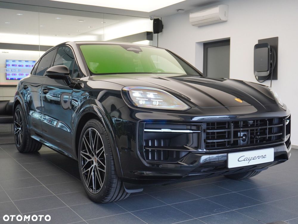 Porsche Cayenne GTS - 7