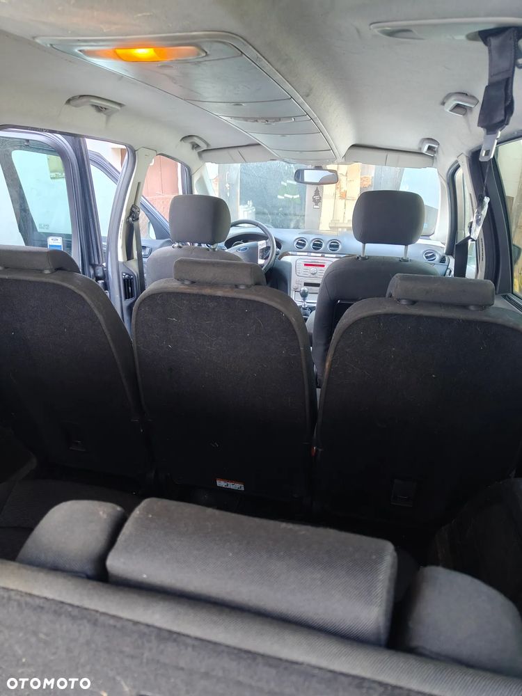 Ford Galaxy 1.8 TDCi Ghia - 11