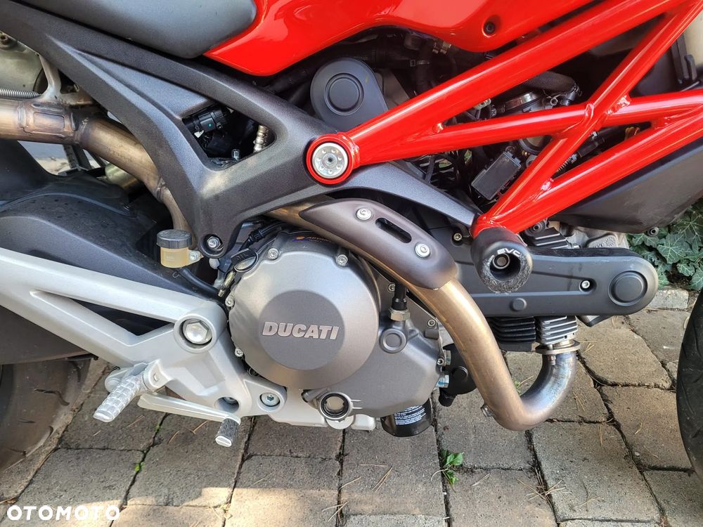 Ducati Monster - 4