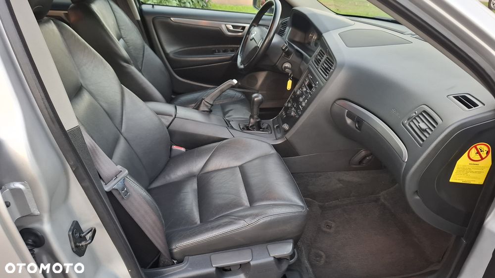 Volvo S60 2.4 Momentum - 19