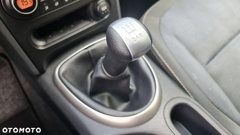 Nissan Qashqai - 24