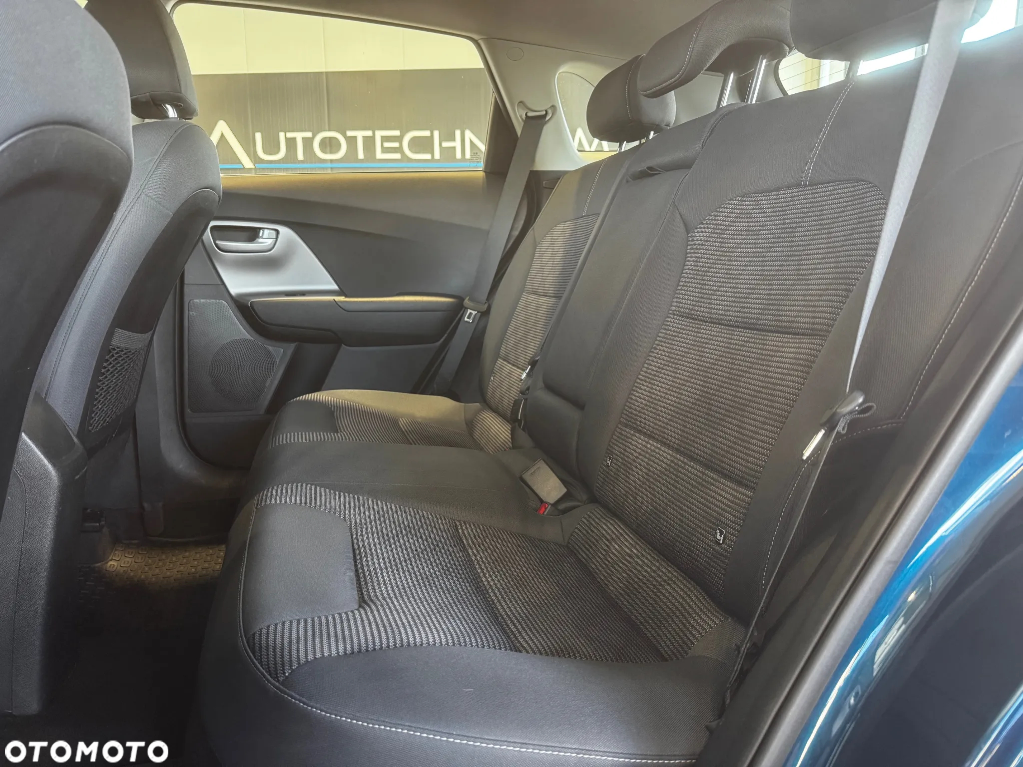 Kia Niro 1.6 GDI Hybrid L Business Line - 15