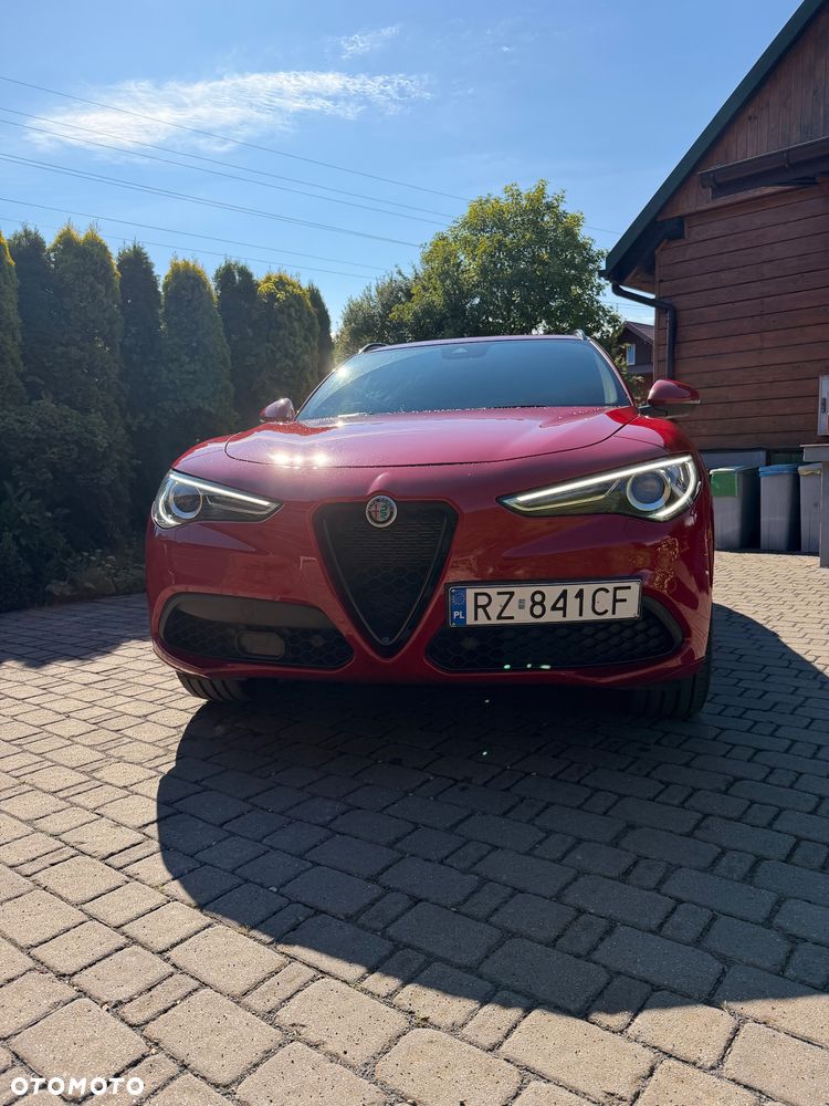 Alfa Romeo Stelvio 2.0 Turbo Veloce Q4 - 2