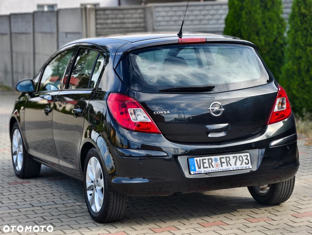 Opel Corsa 1.4 16V Active - 2