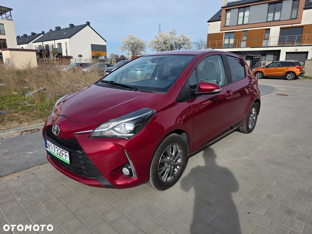 Toyota Yaris 1.5 Premium - 4