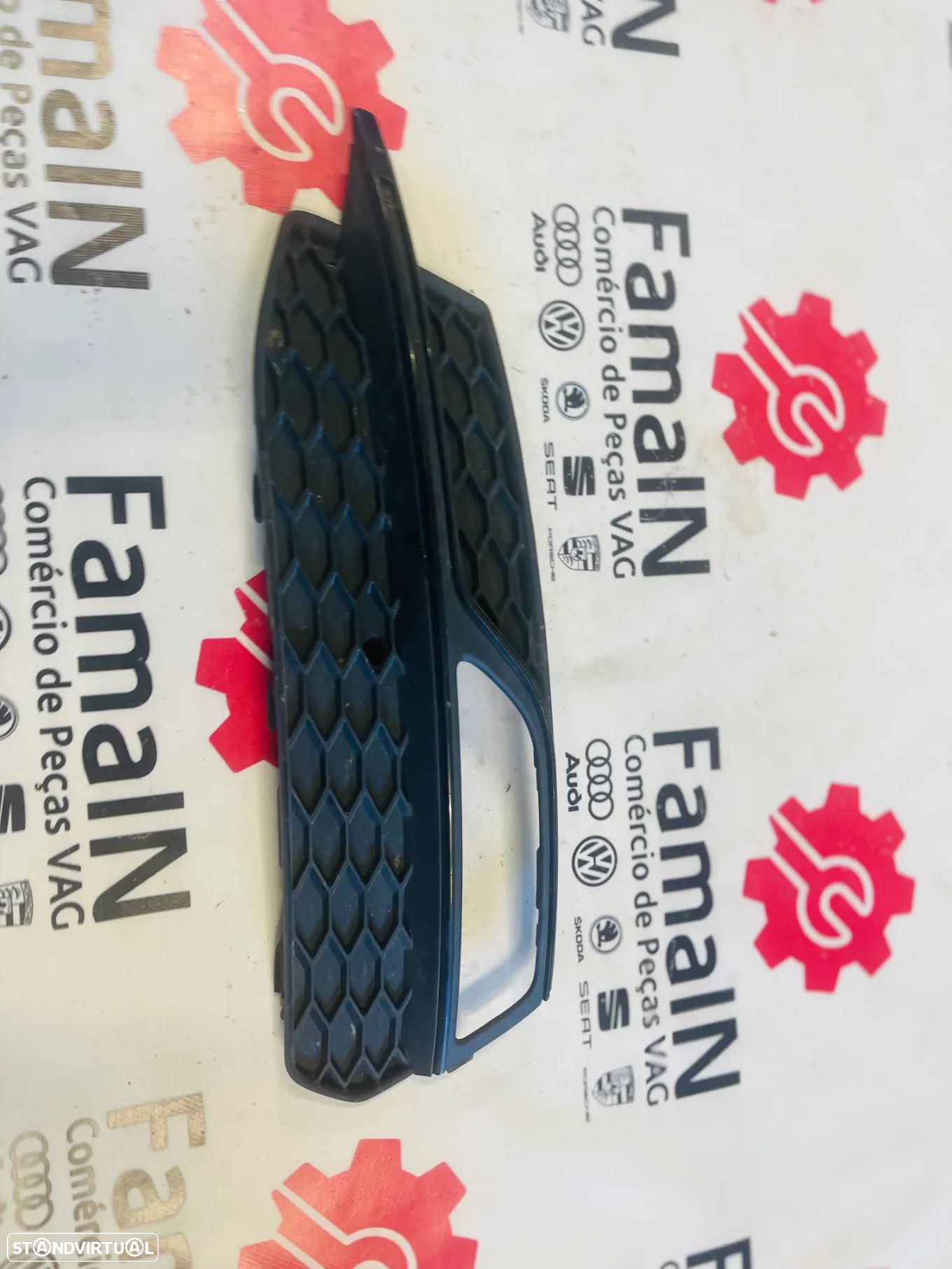 GRELHA A3 8V LIMUSINE S-LINE -8V3807681G - 1
