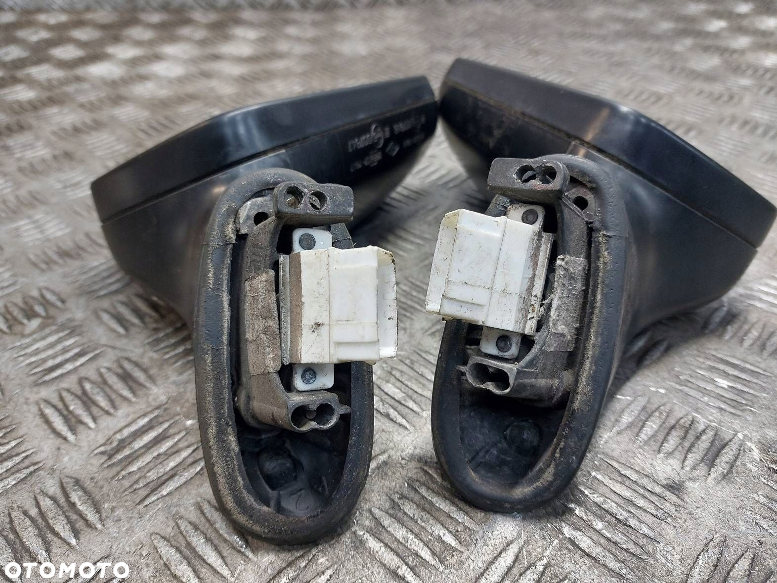 LUSTERKO LEWE + PRAWE ELEKTRYCZNE AUDI 80 B4 5 PIN EU - 5