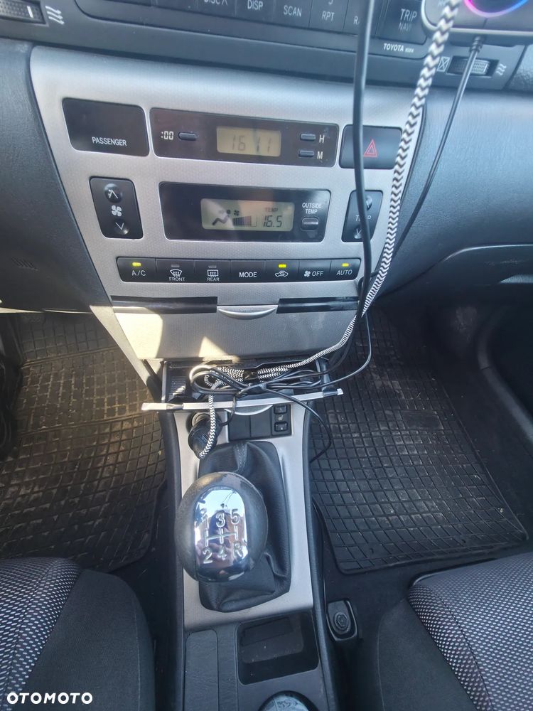 Toyota Corolla 1.4 VVT-i Edition - 10