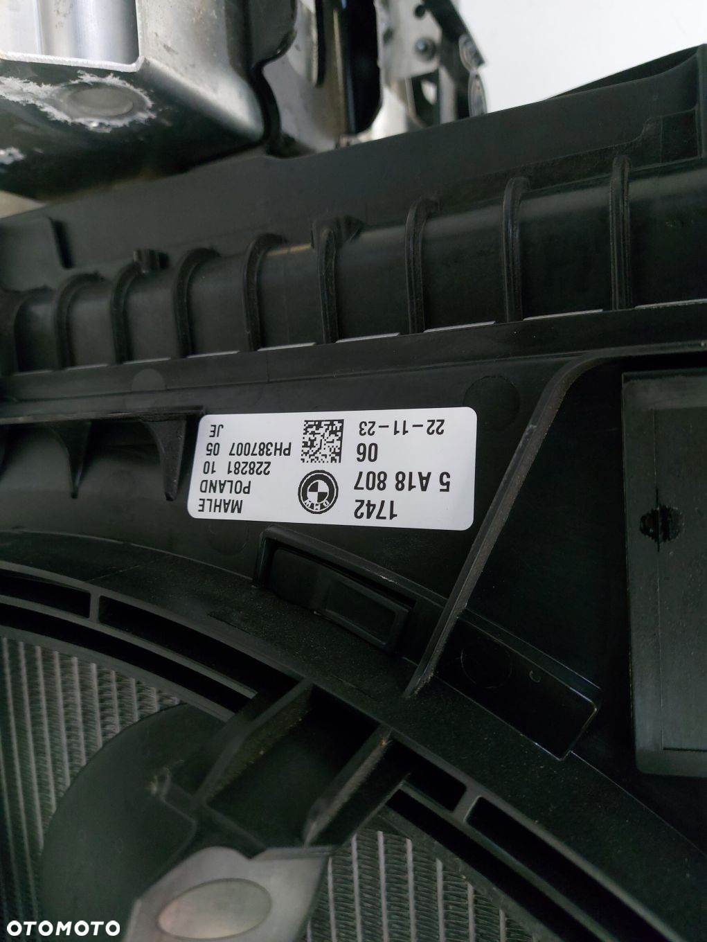 BMW 5 G60 530E x-drive Pas przedni chłodnice wentylator belka wzmocnienie - 9