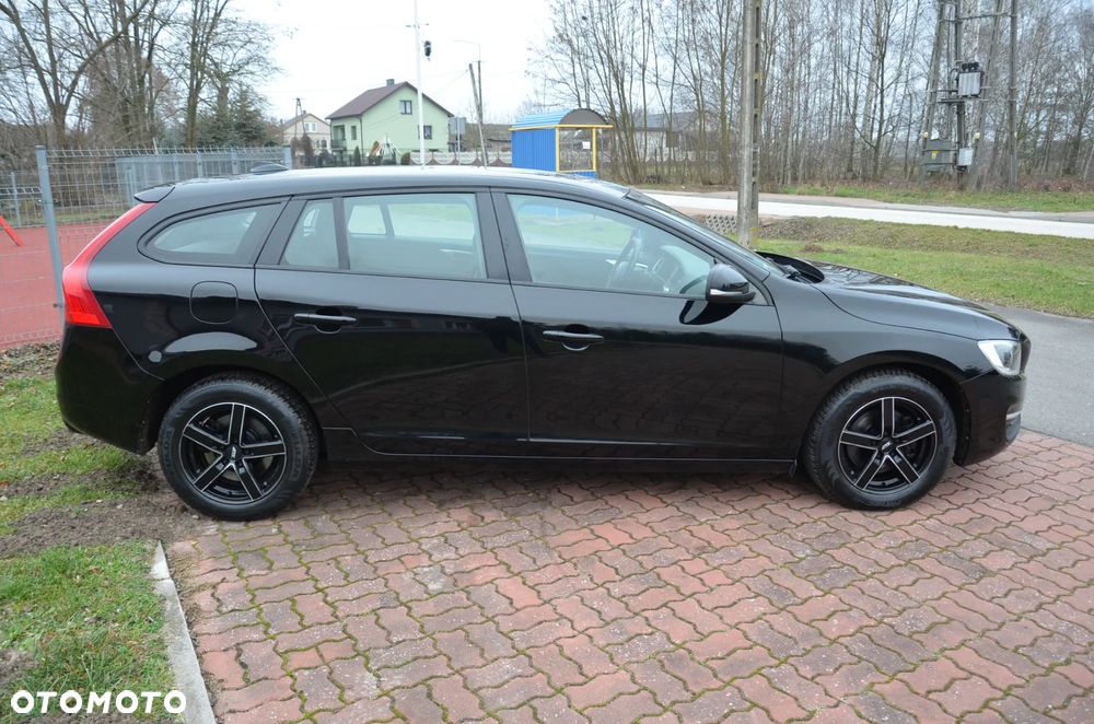 Volvo V60 D4 Geartronic Momentum - 5