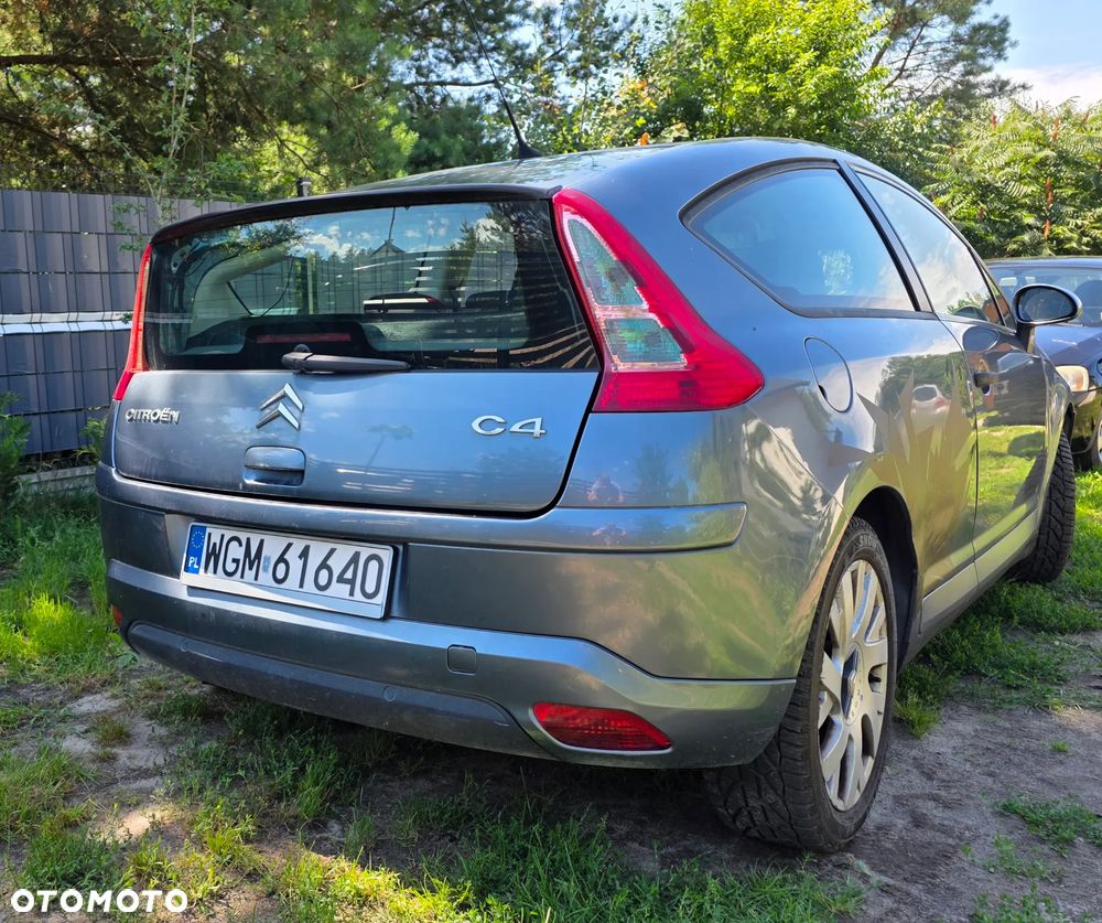 Citroën C4 1.4 16V VTR - 12