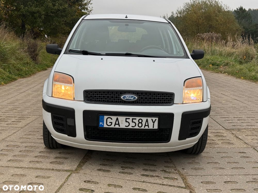 Ford Fusion - 8