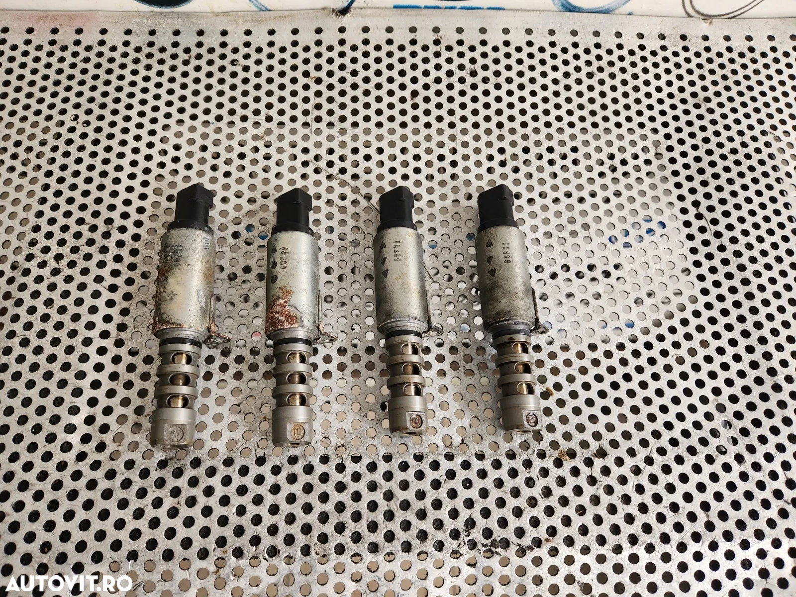 Valva Senzor Vanos Supapa Solenoid Audi A5 S5 RS5 A6 RS6 A4 RS4 Q7 A8 Vw Touareg 4.2 FSI Motor CAU - 4