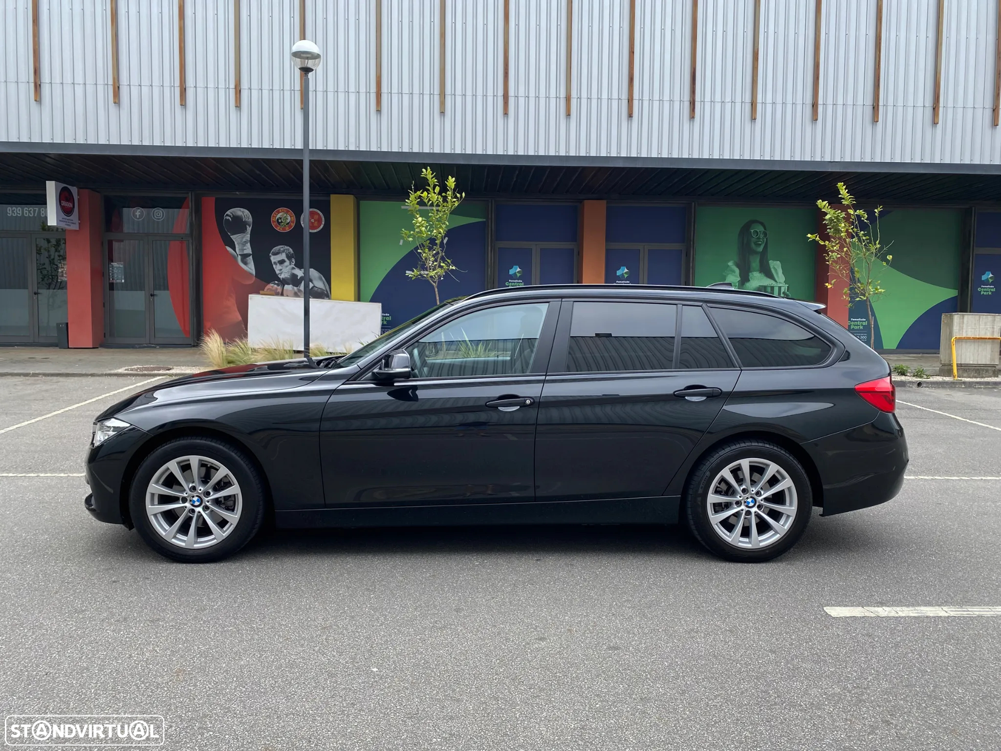 BMW 320 d Touring xDrive Auto - 2