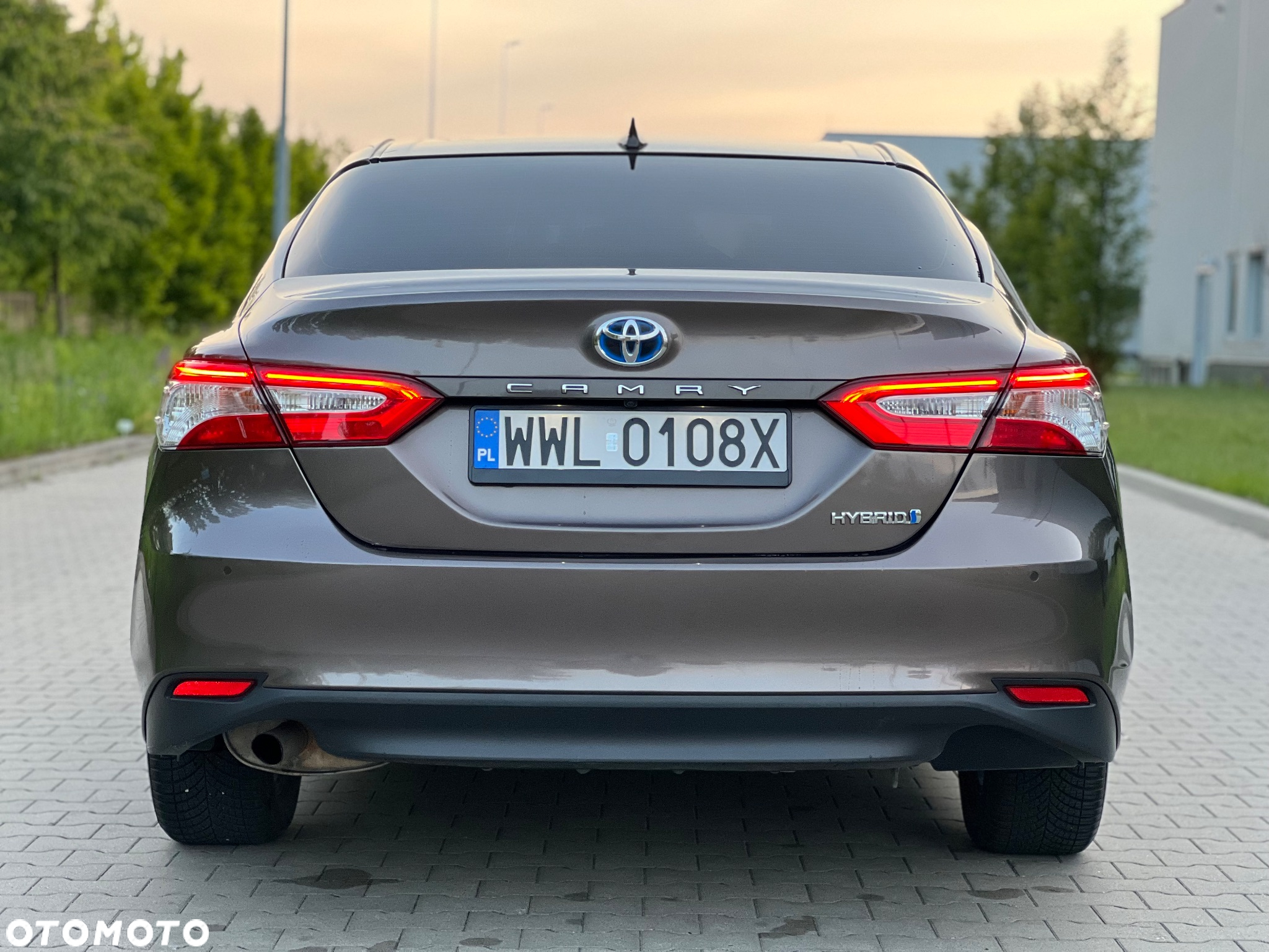 Toyota Camry 2.5 Hybrid Comfort CVT - 11