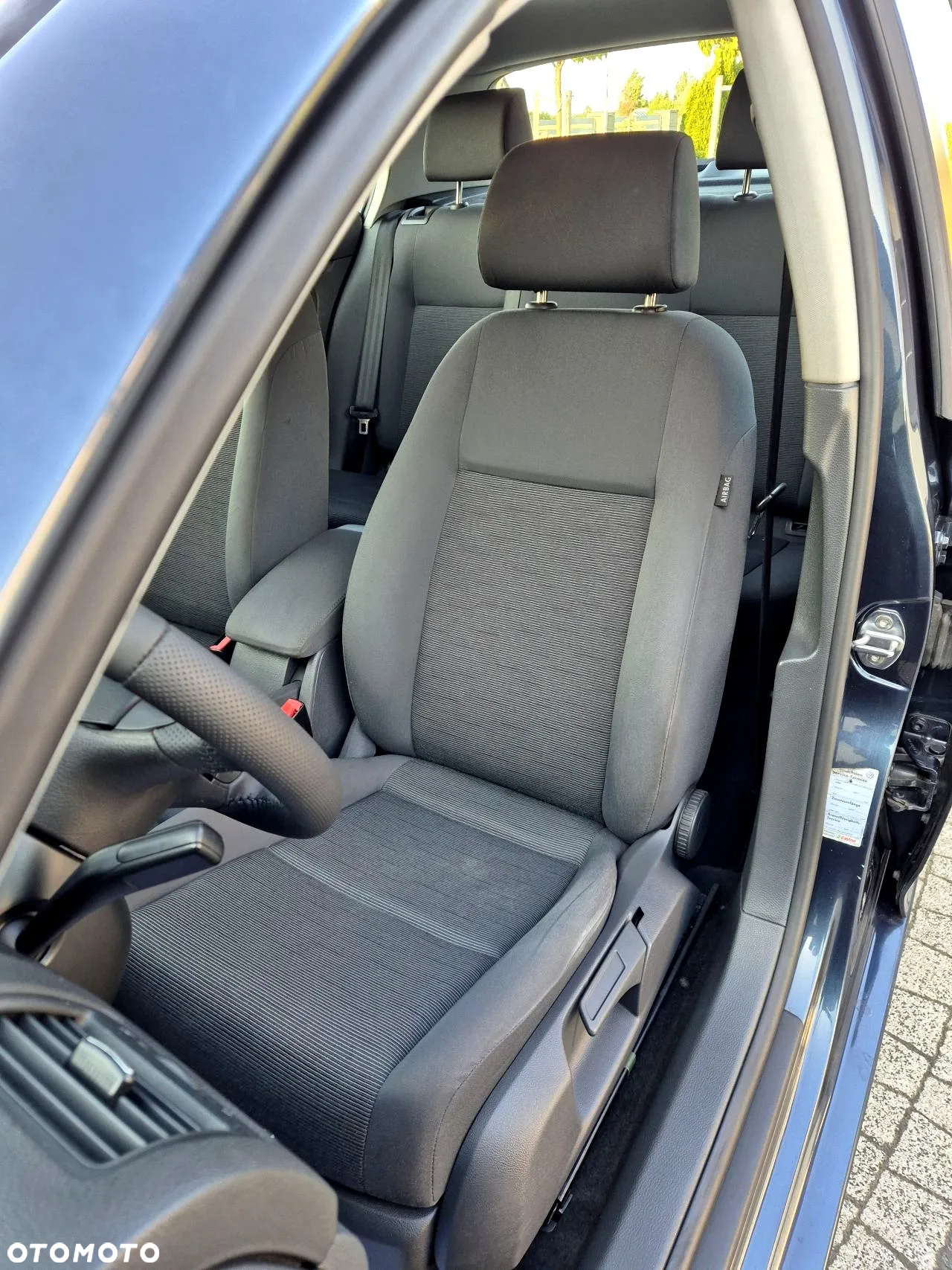 Volkswagen Golf - 16