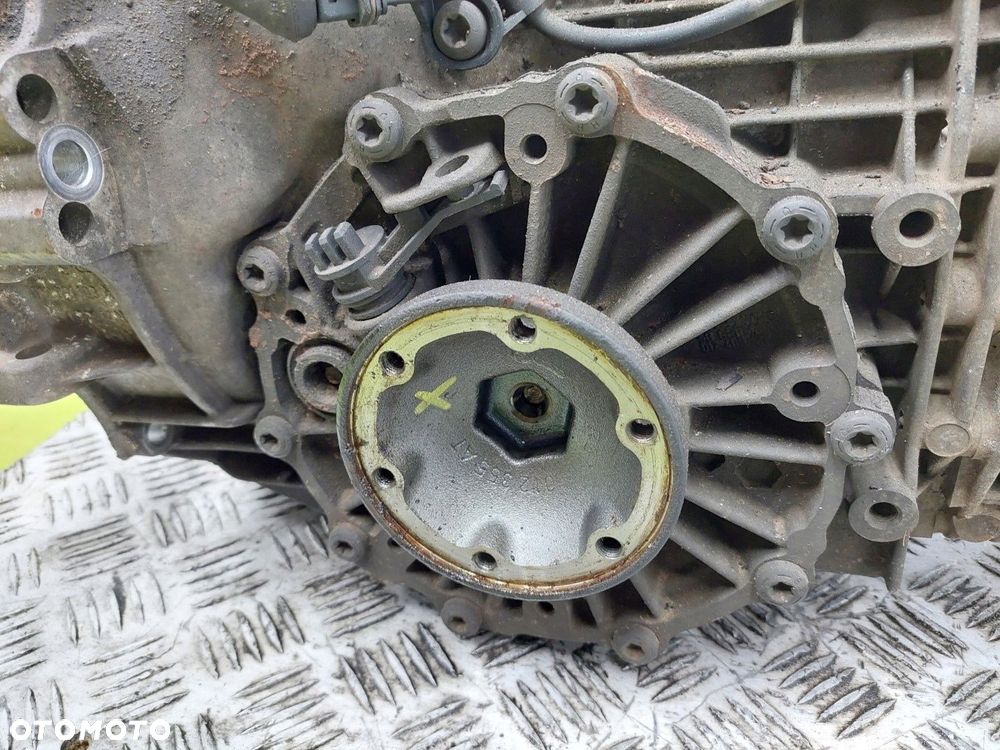 Skrzynia biegów Manualna Audi A4 B6 8E 2000-2004 1,6 8V B HFC 5 BIEGOWA - 3