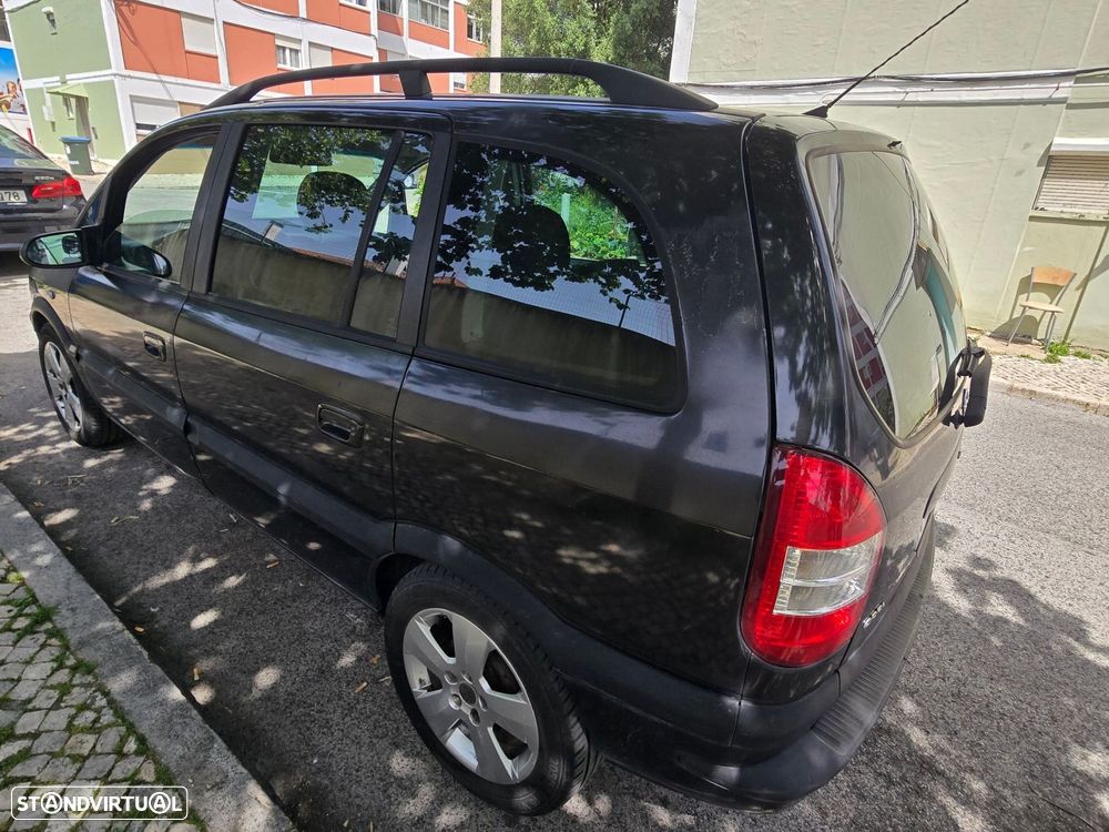 Opel Zafira 1.6 16V Elegance - 4