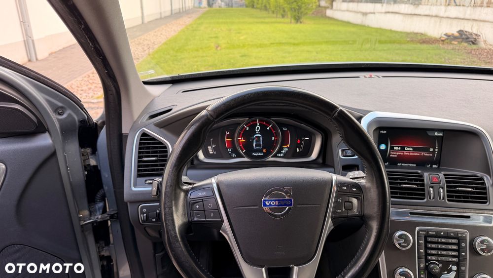 Volvo XC 60 D4 Geartronic Summum - 27