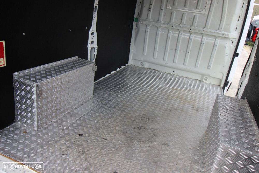 Peugeot Boxer 2.0 BlueHDi 330 L2H1 Pro - 11