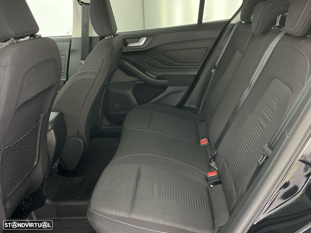 Ford Focus 1.0 EcoBoost Active - 12