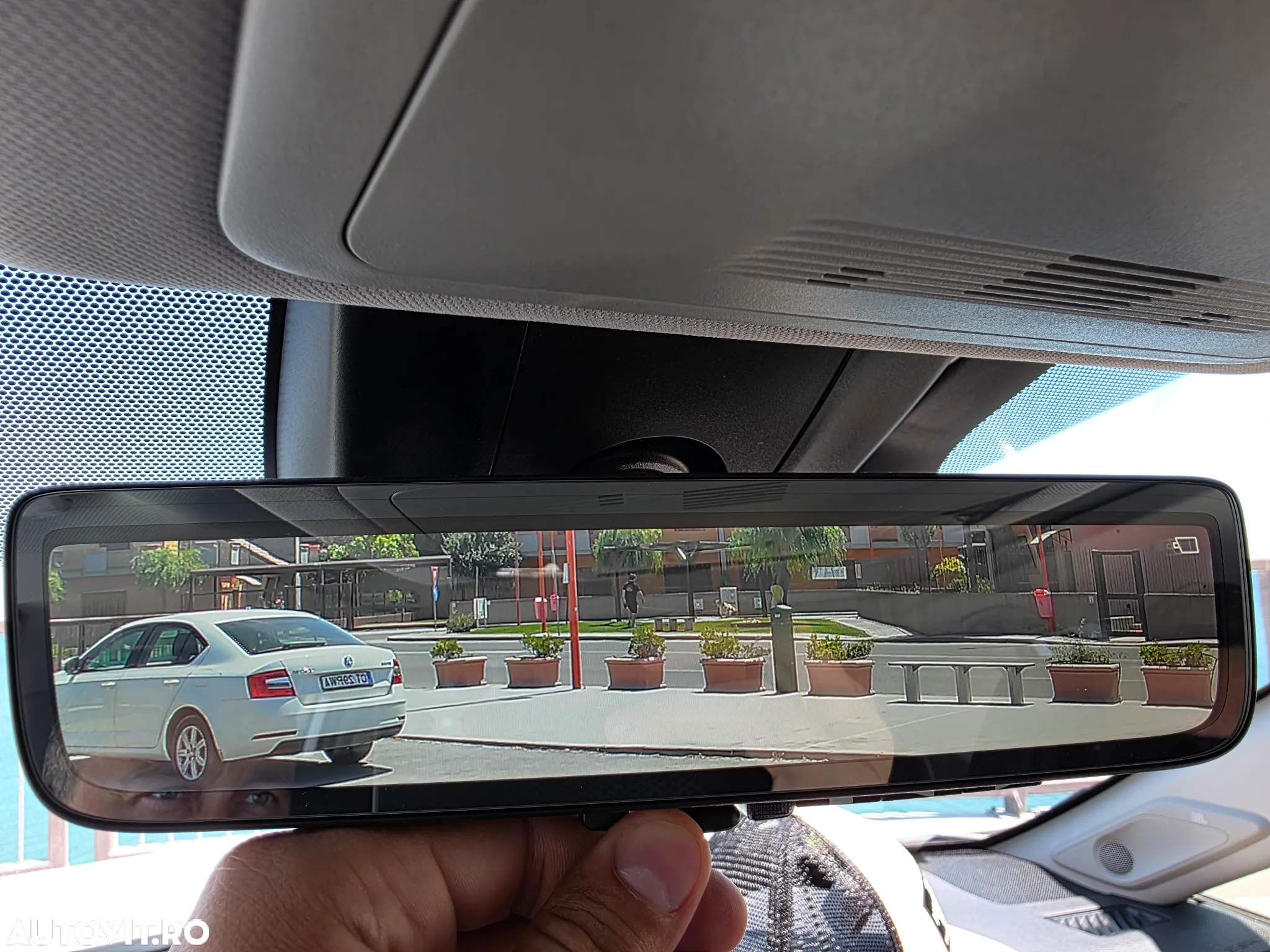 Toyota RAV4 2.5 Hybrid VVT-iE 4x4 Luxury Premium - 17