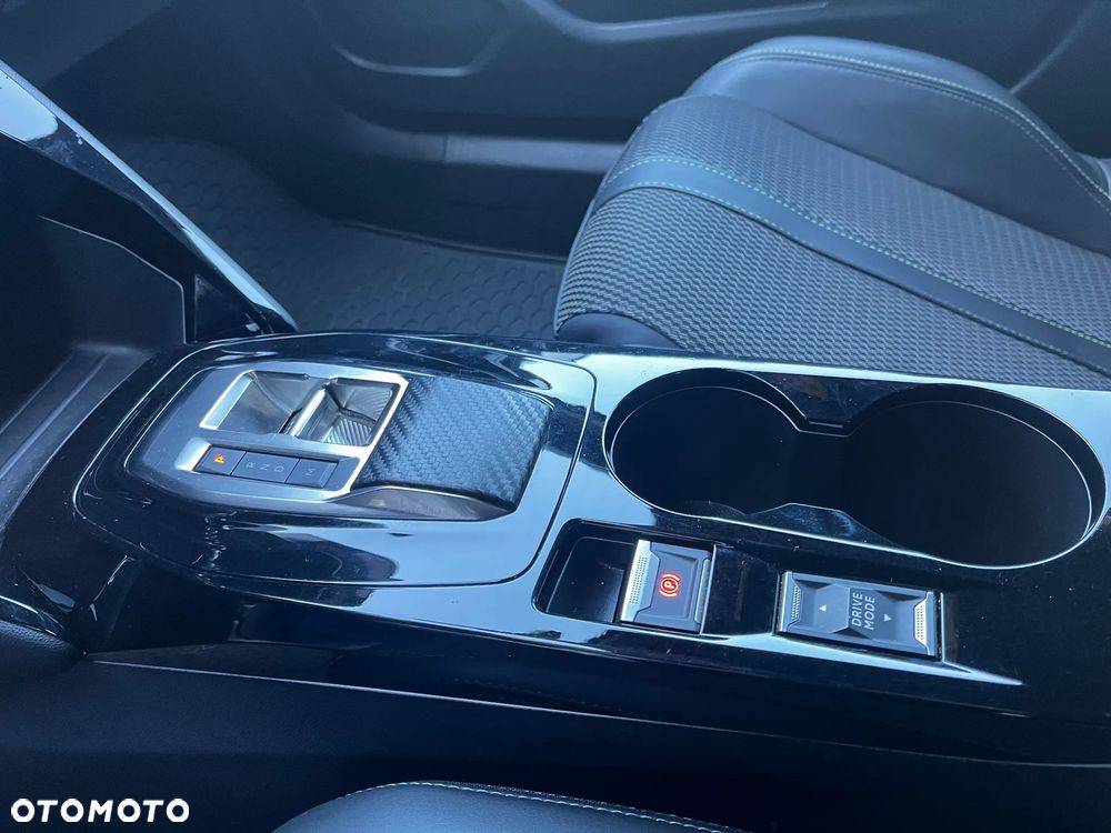 Peugeot 2008 1.2 PureTech GT S&S EAT8 - 13