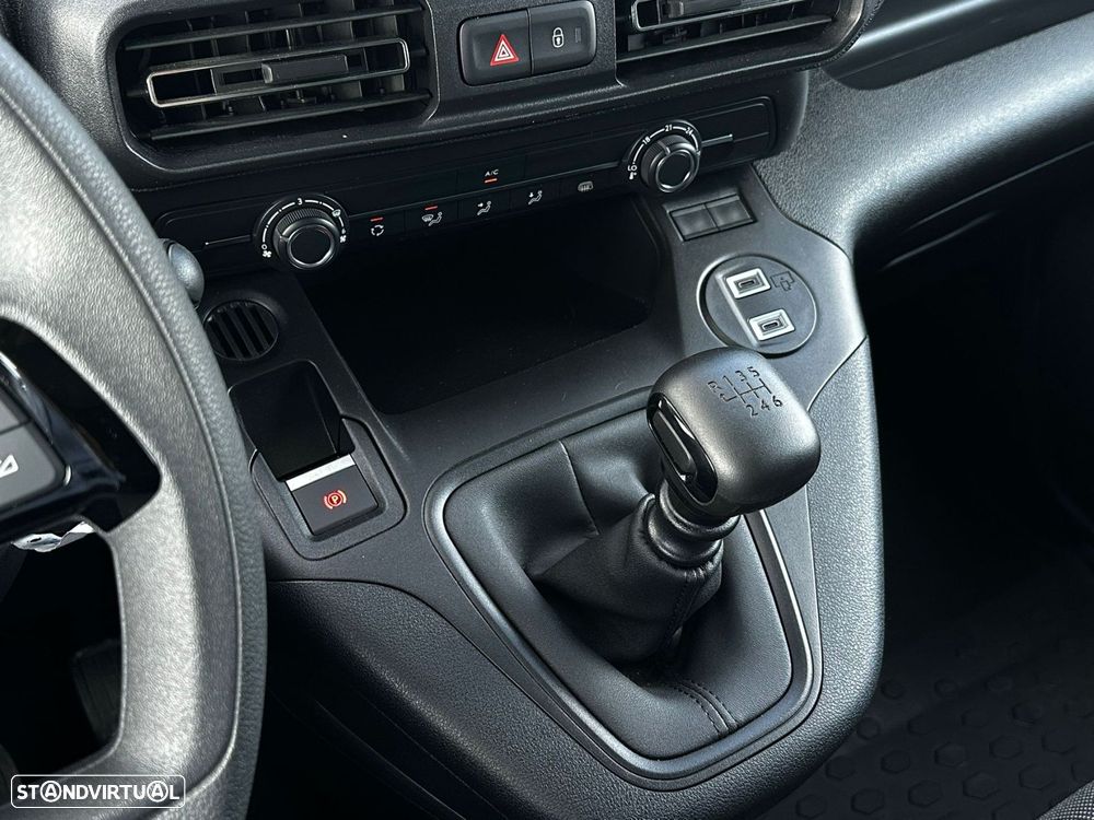 Opel Combo Outro - 9