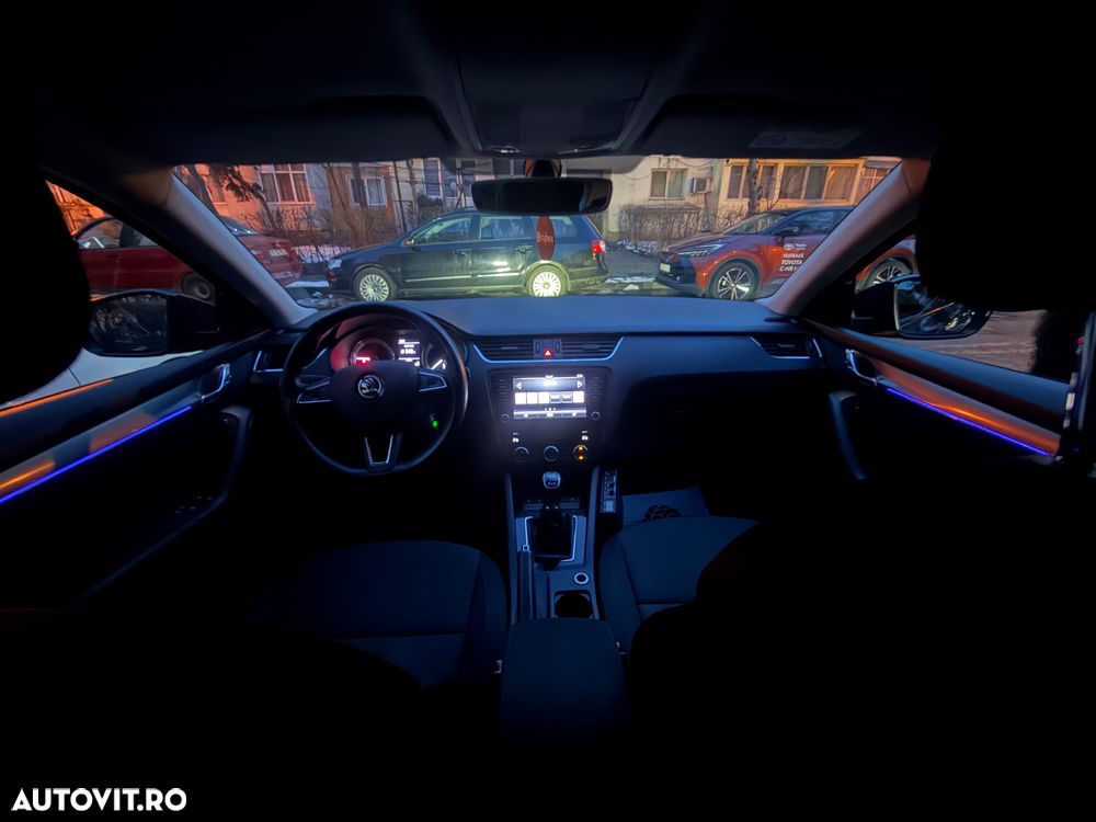 Skoda Octavia 2.0 TDI 4X4 STYLE - 12