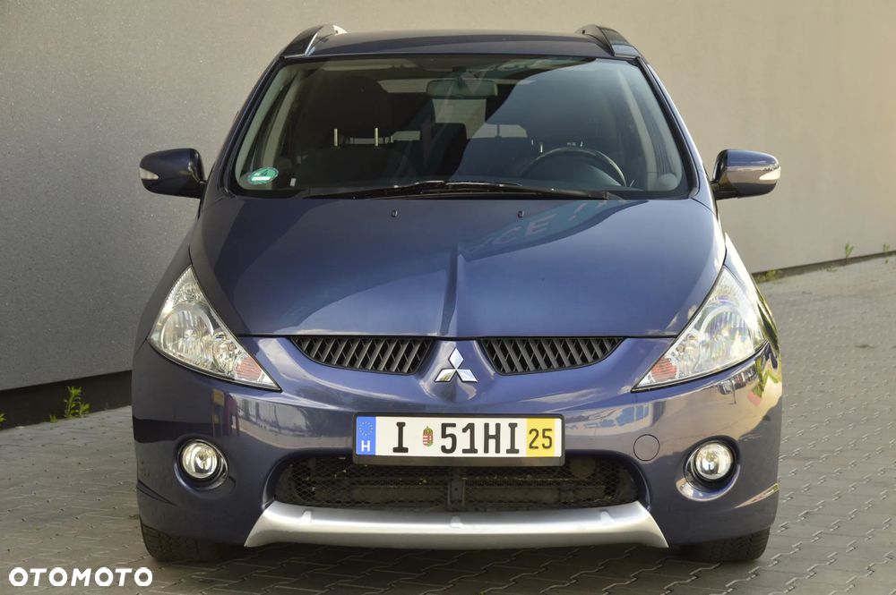 Mitsubishi Grandis 2.4 Invite - 4