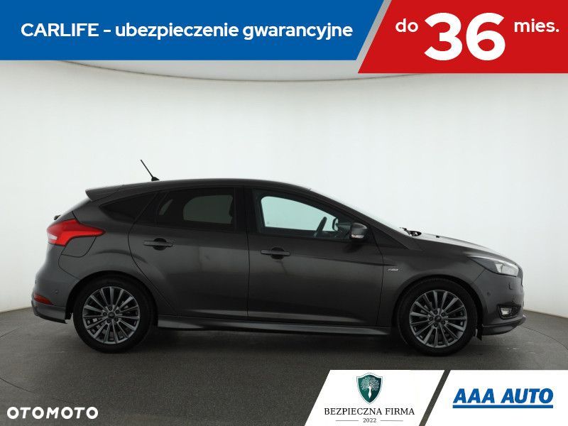Ford Focus - 8