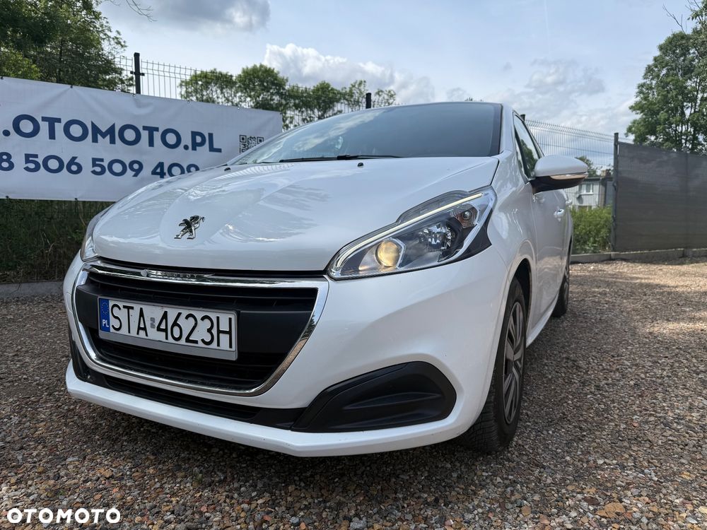 Peugeot 208 - 22