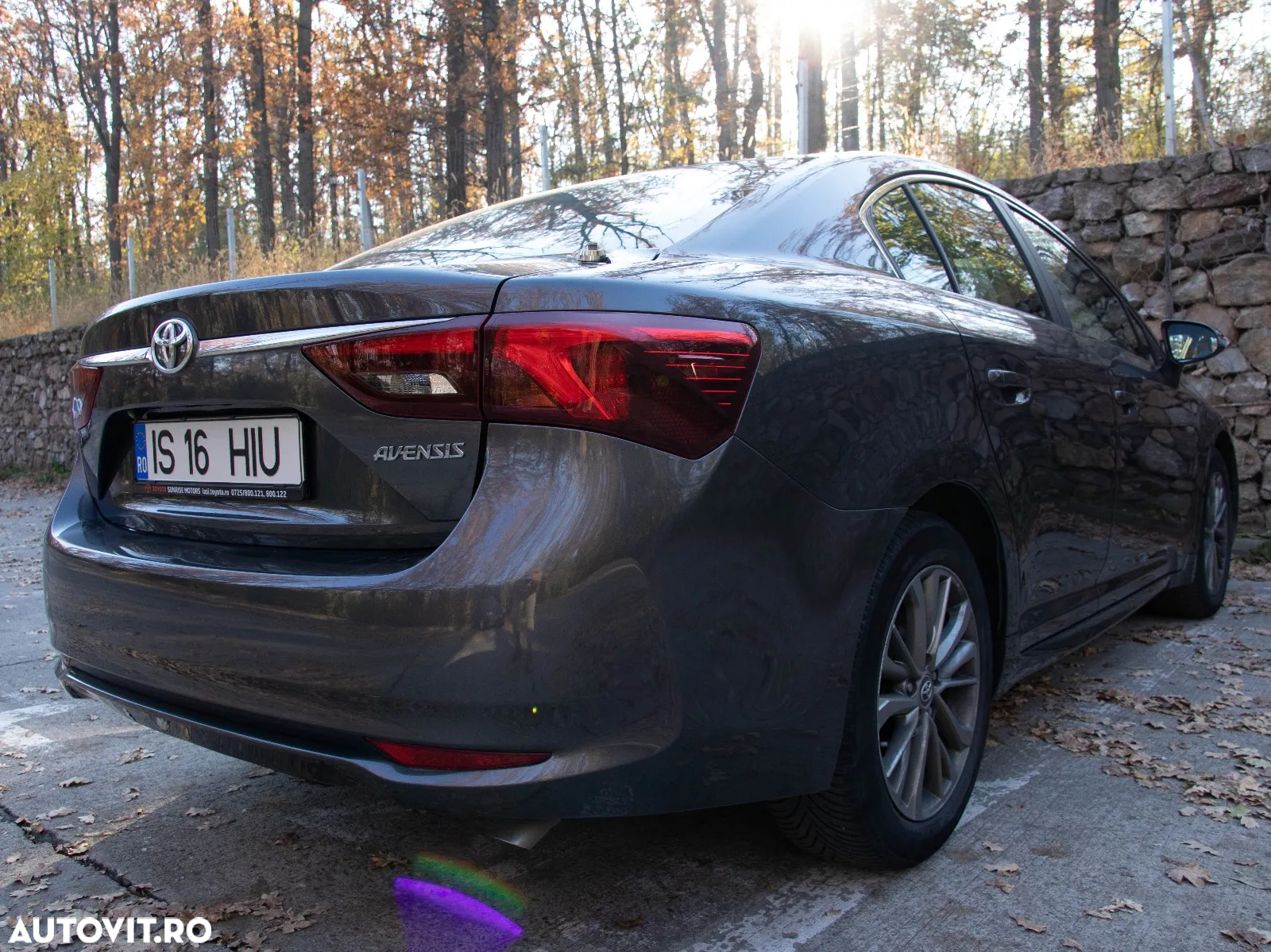 Toyota Avensis 2.0 D-4D Executive - 6