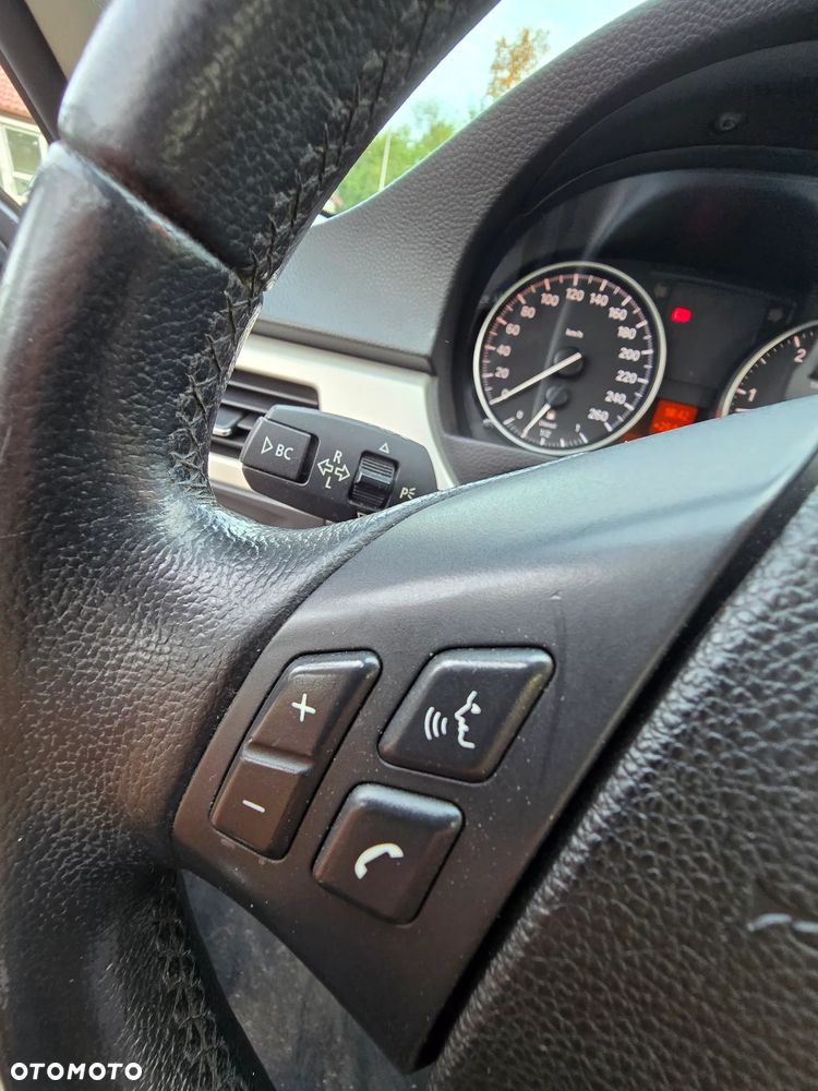 BMW Seria 3 - 22