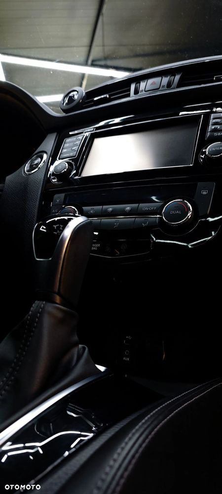 Nissan X-Trail 2.0 dCi Tekna 4WD Xtronic - 17