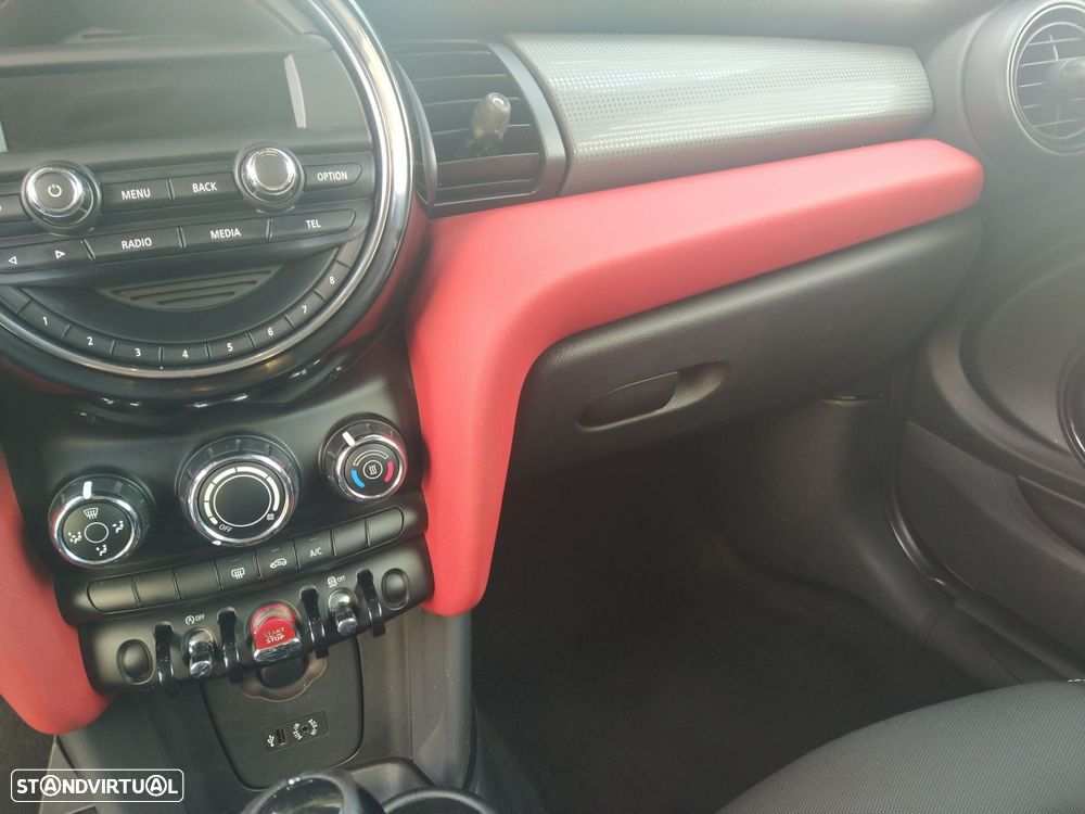 MINI 3 Portas One D - 17