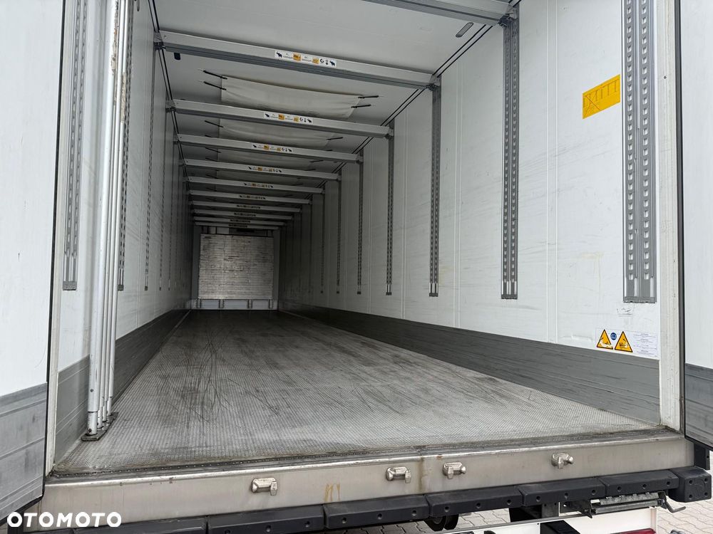 Schmitz Cargobull SKO24 - 6