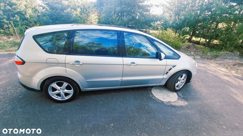 Ford S-Max - 9