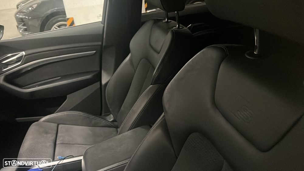 Audi e-tron 55 quattro S line - 12