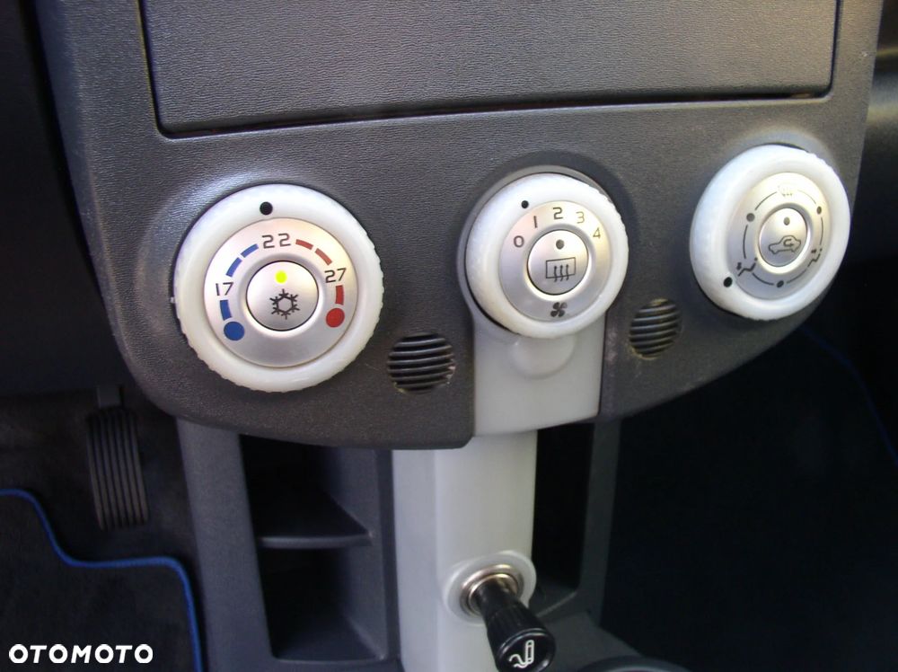 Mitsubishi Colt 1.3 Motion Plus - 23