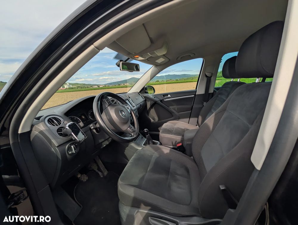 Volkswagen Tiguan 2.0 TDI SCR BlueMotion Technology Sport & Style - 8