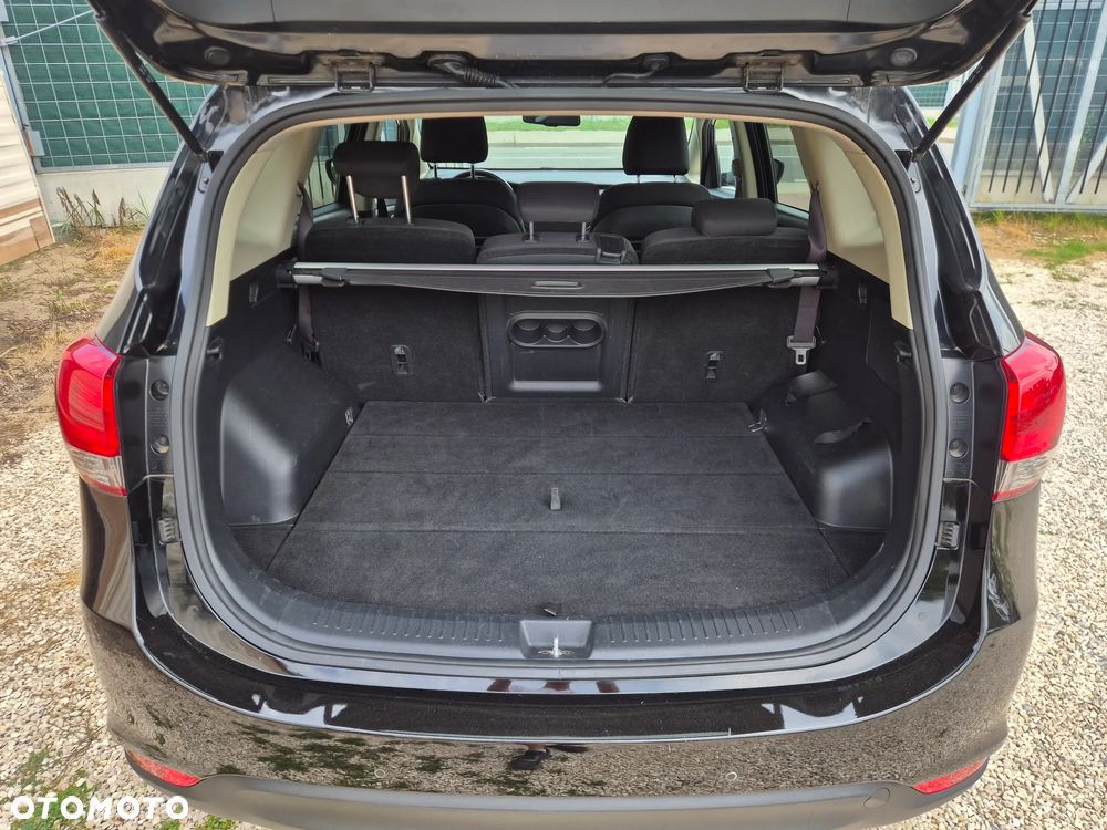Kia Carens 1.7 CRDi 141 UEFA EURO 2016 - 23