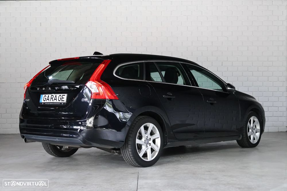 Volvo V60 1.6 D2 Drive Momentum Start/Stop - 9