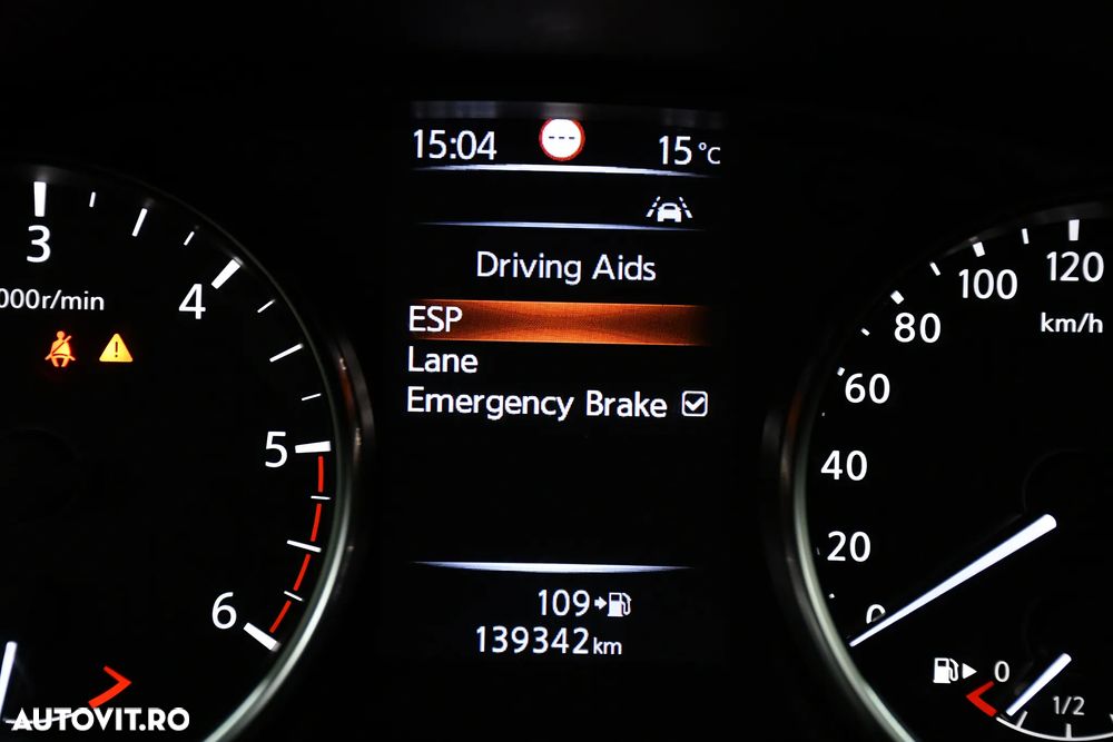 Nissan Qashqai 1.5 DCI Start/Stop Tekna - 22