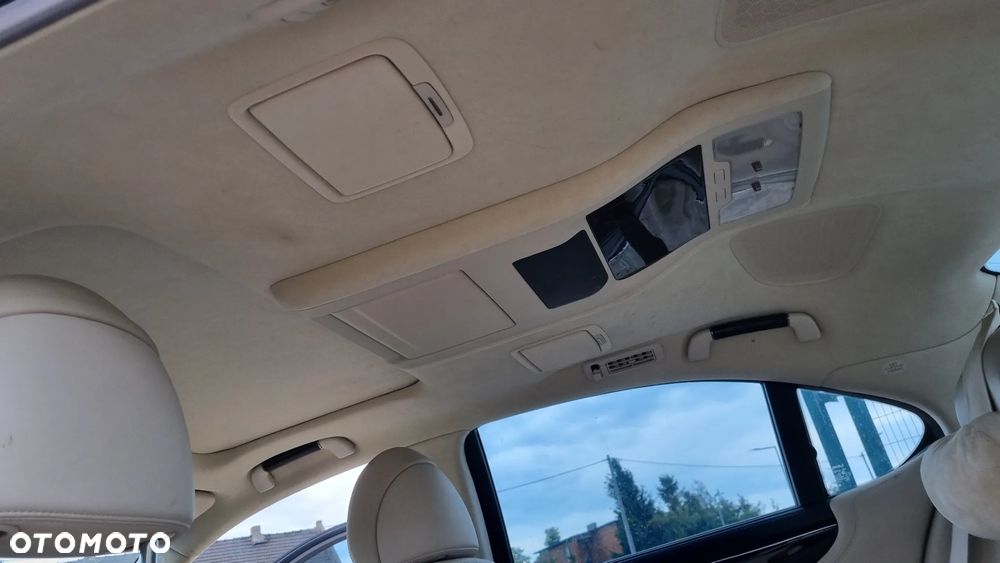 Lexus LS 600h Ambience h - 29