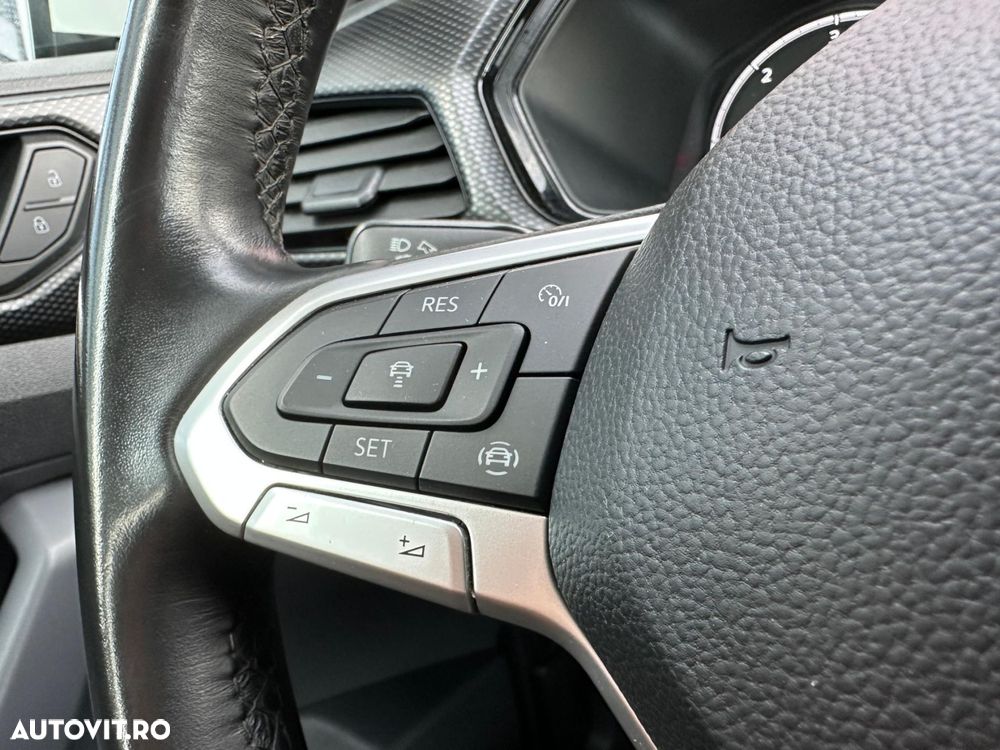 Volkswagen T-Cross - 14