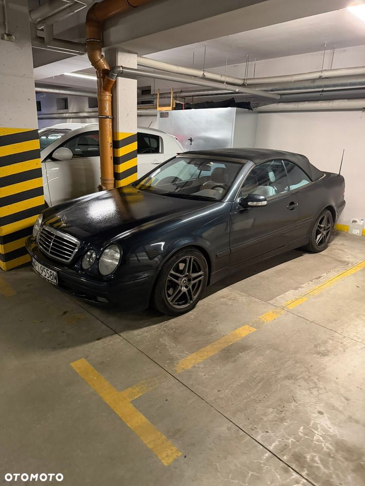 Mercedes-Benz CLK - 3