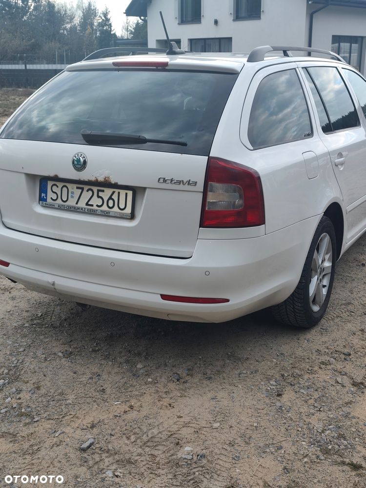 Skoda Octavia 2.0 TDI DPF Elegance - 19