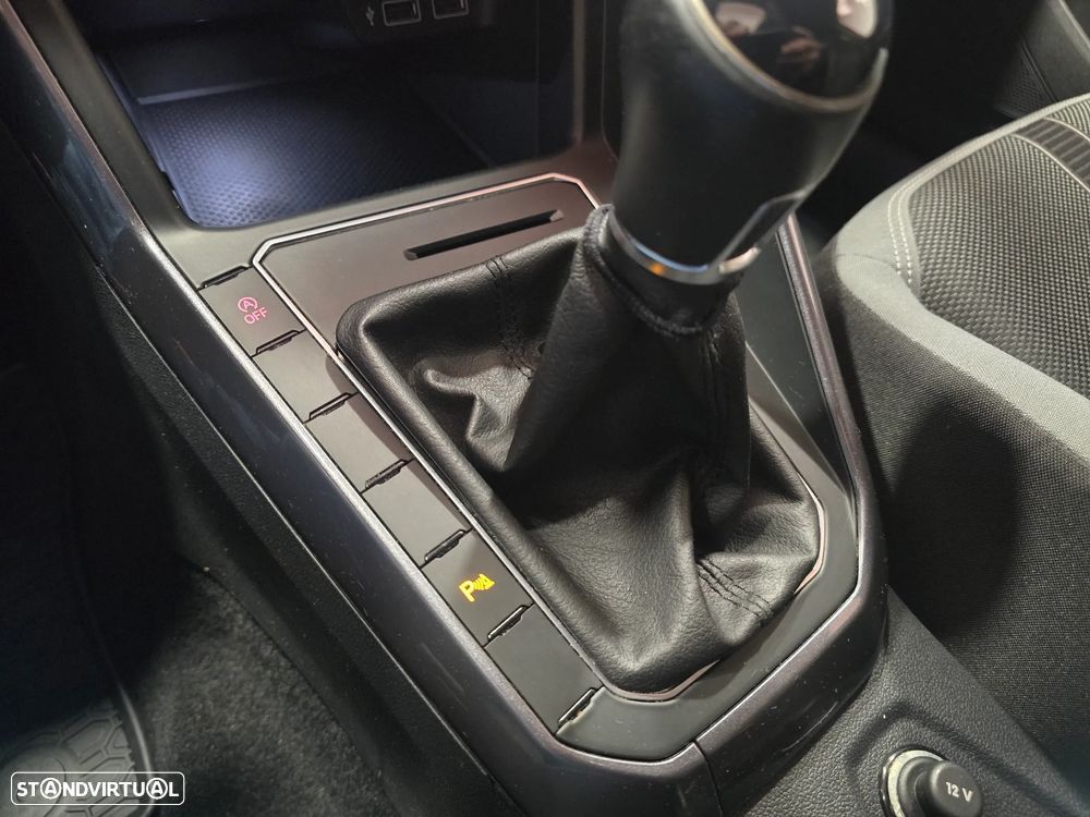 VW Polo 1.6 TDI Highline - 32